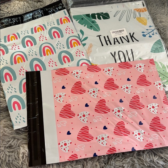 unbranded Other - 18 pieces 10x13 poly mailers. 6 of each design.